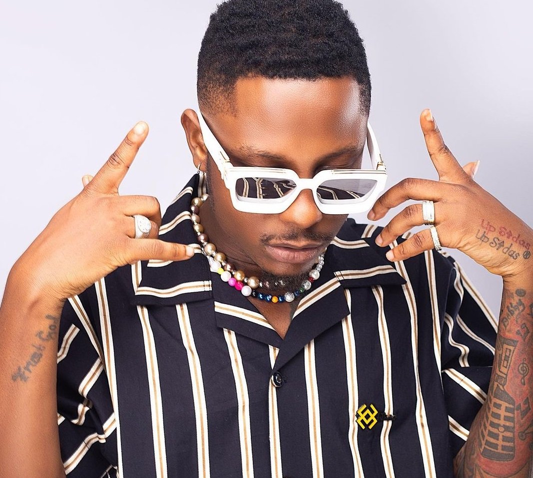 Kelvyn Boy performing on stage