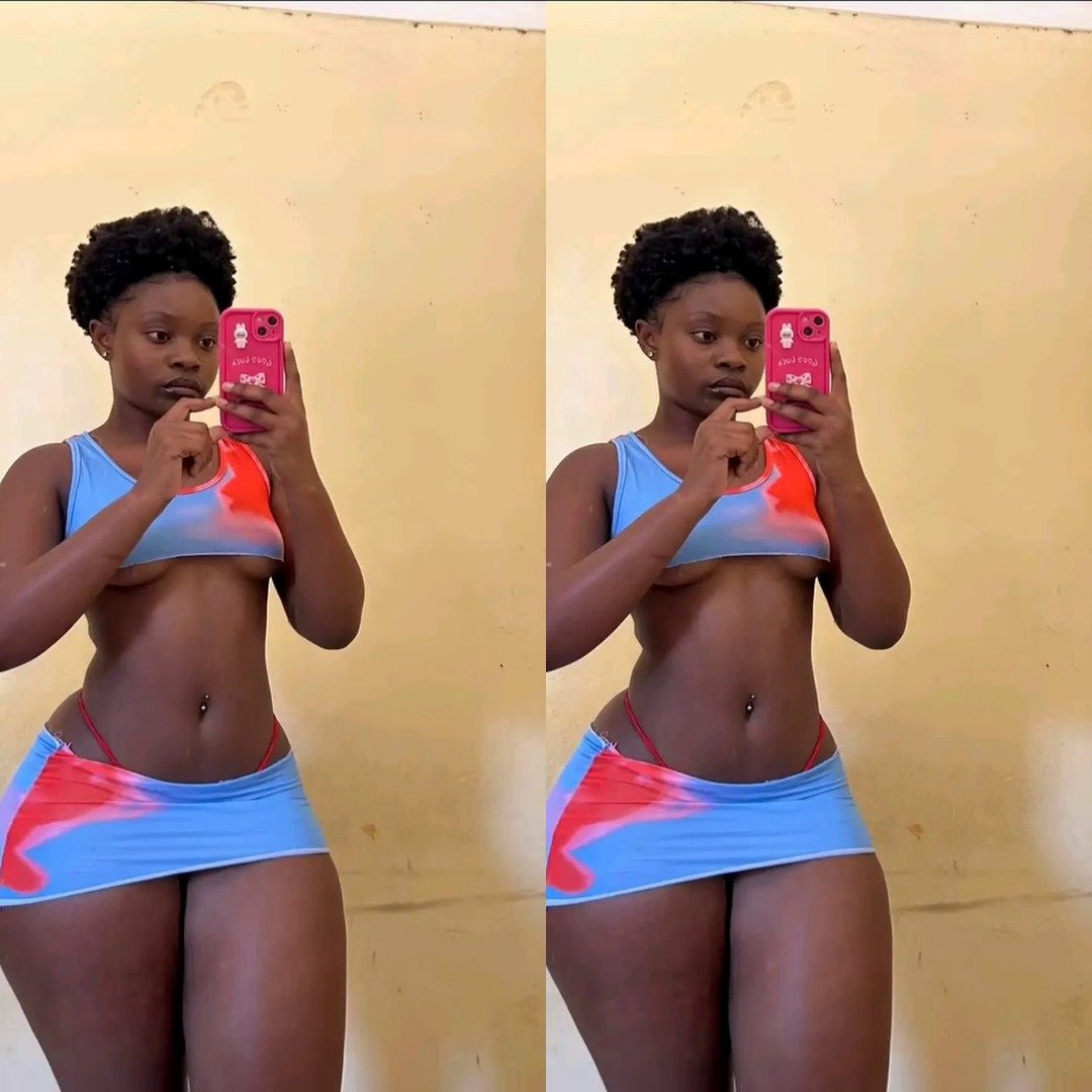 Mirror Selfie Magic: Rocking This Bold Patterned Set