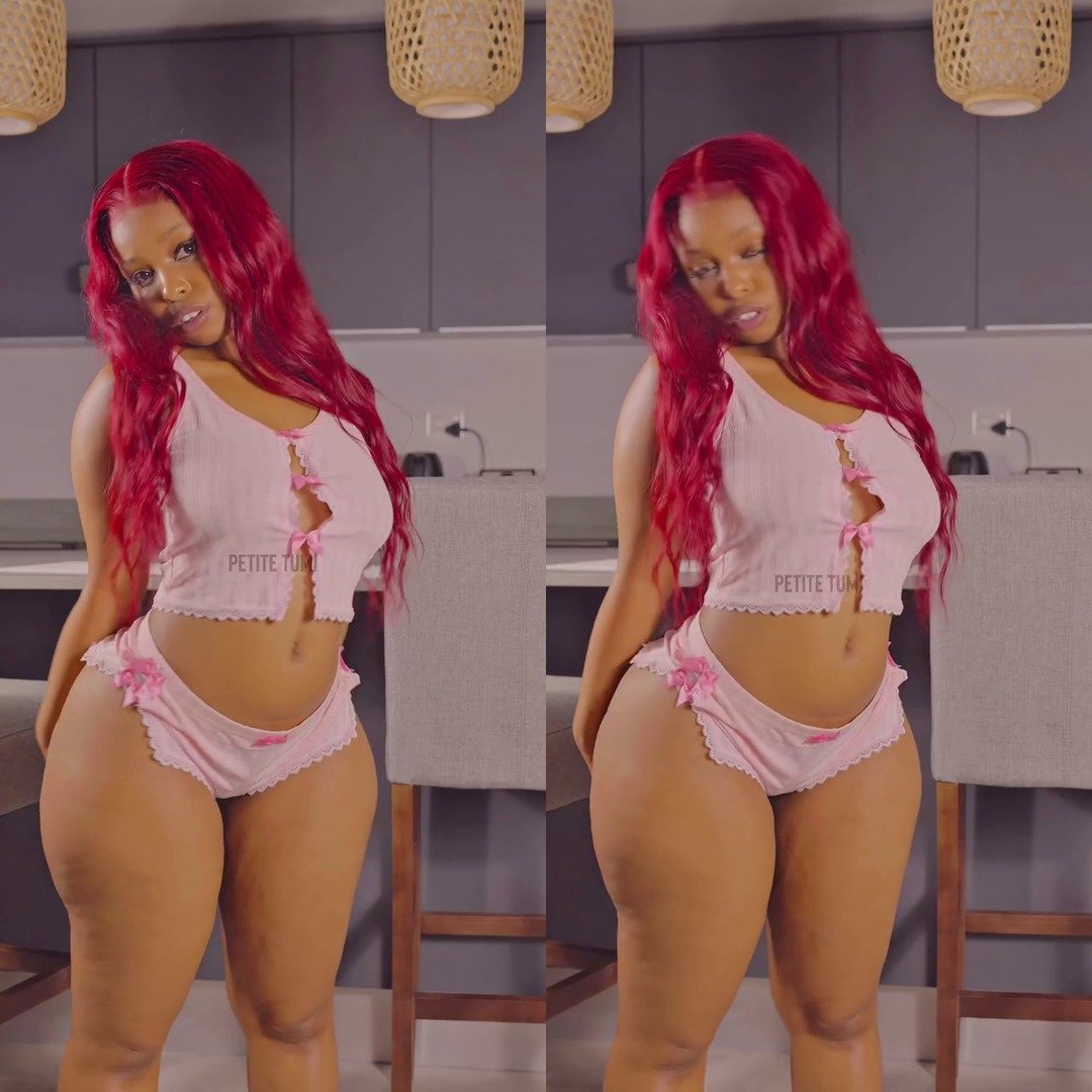 Vibrant Red Hair & Soft Pink Style: A Quick Fashion Moment