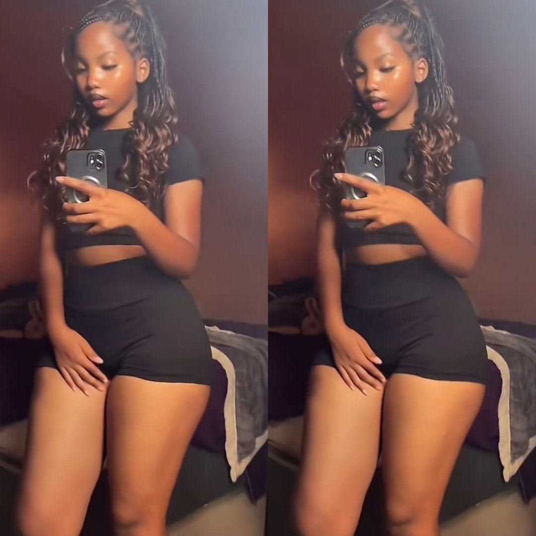 Chic Black Two-Piece Mirror Selfie: Cozy Bedroom Style Inspo